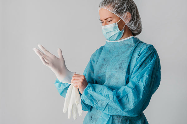 Warum Nitril-Medizinische Handschuhe das Neue Muss in Jeder Erste-Hilfe-Ausrüstung Sind